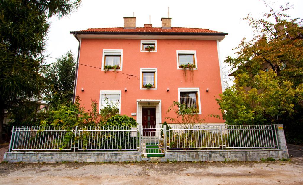 Guest House Pikapolonca Maribor Bagian luar foto