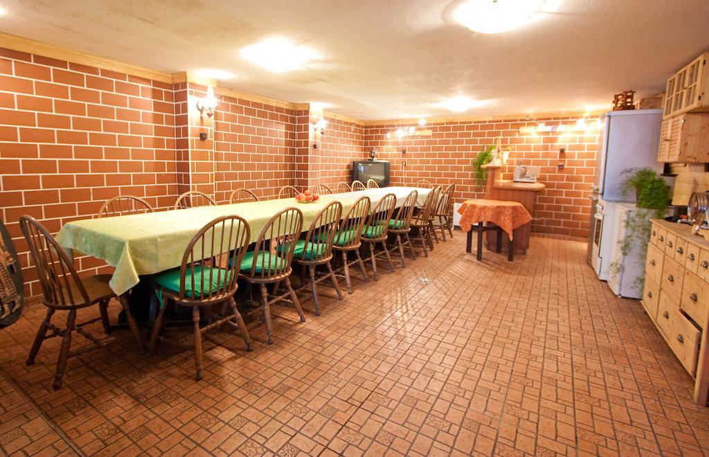 Guest House Pikapolonca Maribor Bagian luar foto