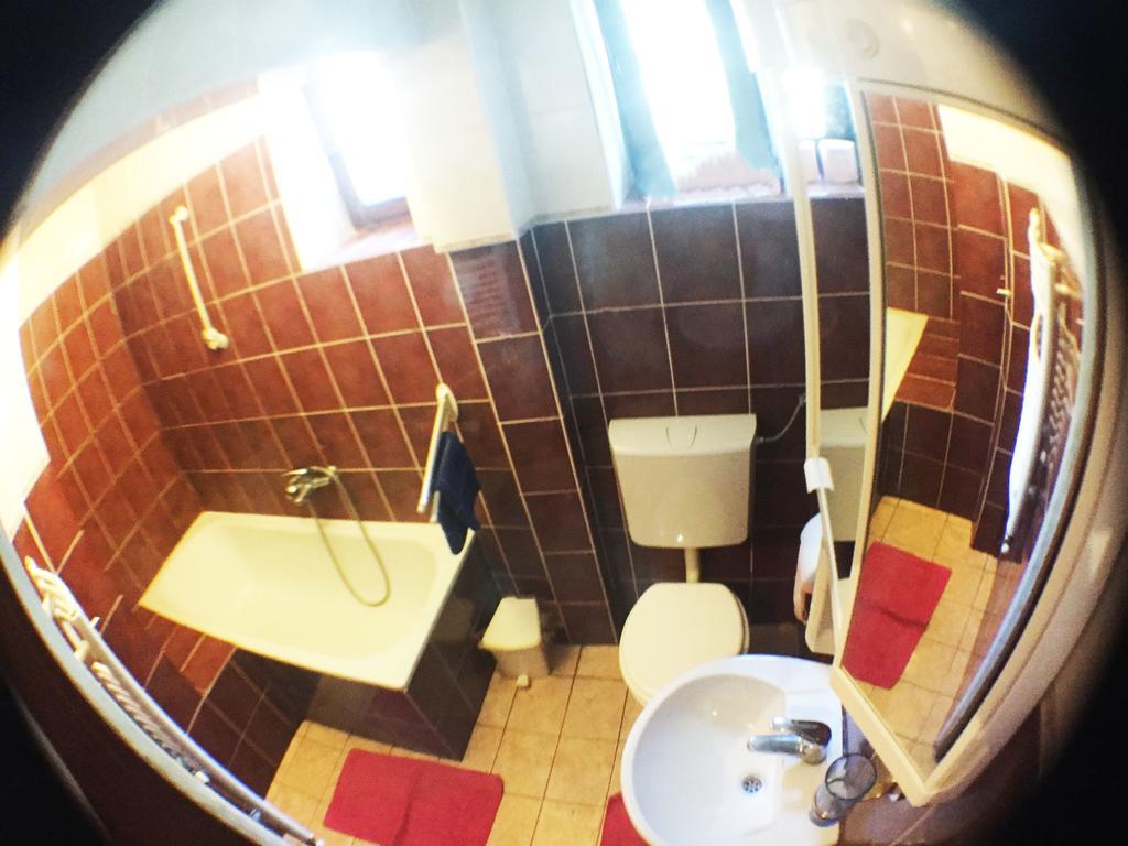 Guest House Pikapolonca Maribor Bagian luar foto
